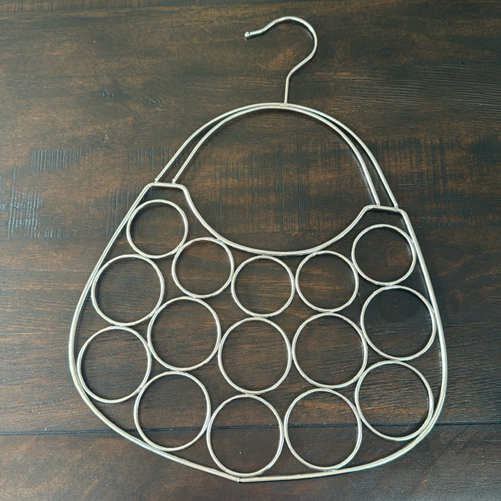 Scarf Organizer